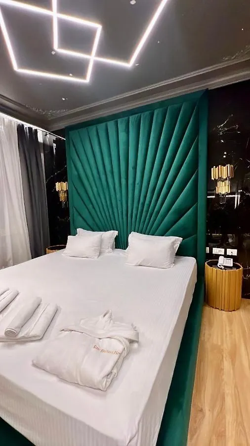 Rose Boutique Hotel Tirana 5*,